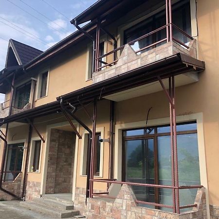 Casa Francesca Leilighet Comanesti  Eksteriør bilde