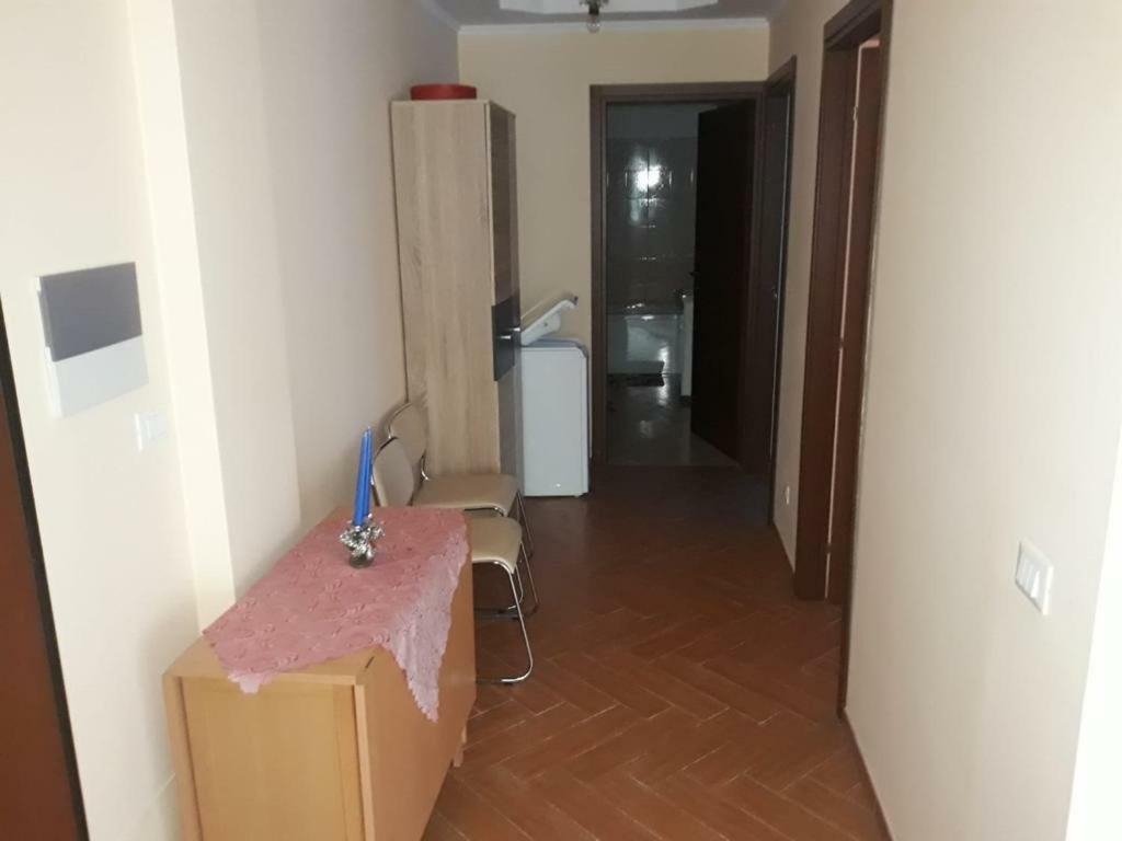Casa Francesca Leilighet Comanesti  Eksteriør bilde